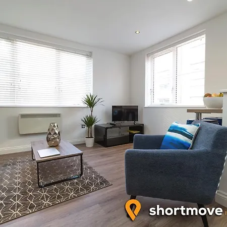 Shortmove | The Mint