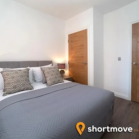 Shortmove | The Mint Apartment *